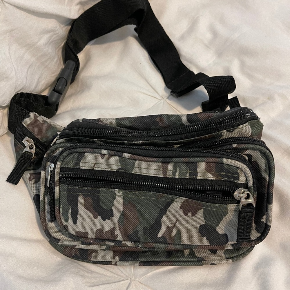Camouflage Fanny pack new never used